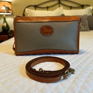 Vintage Dooney & Bourke R20 1980s version Zipper Clutch in Taupe & British Tan